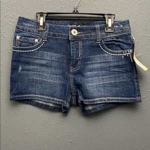 LOW RISE DENIM SHORTS